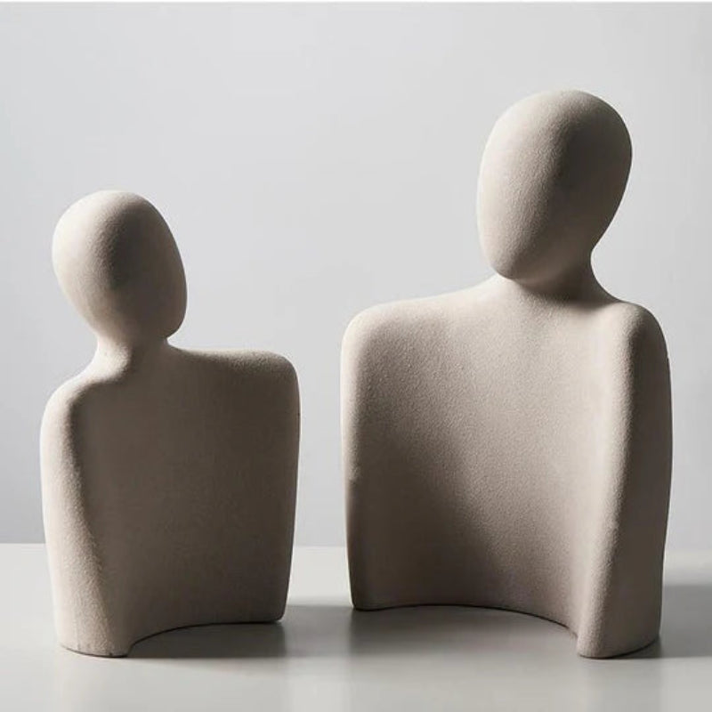 פסל מודרני המסמל קשר ורוך