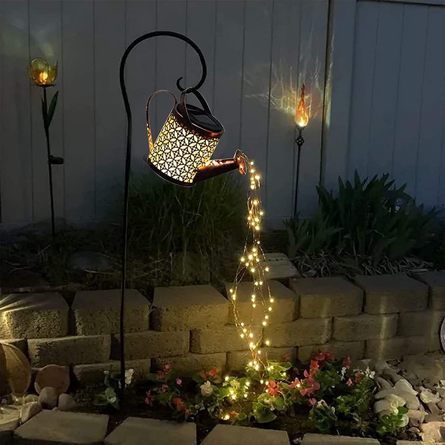 Light-up watering can lantern that transforms your garden into a fairy tale 