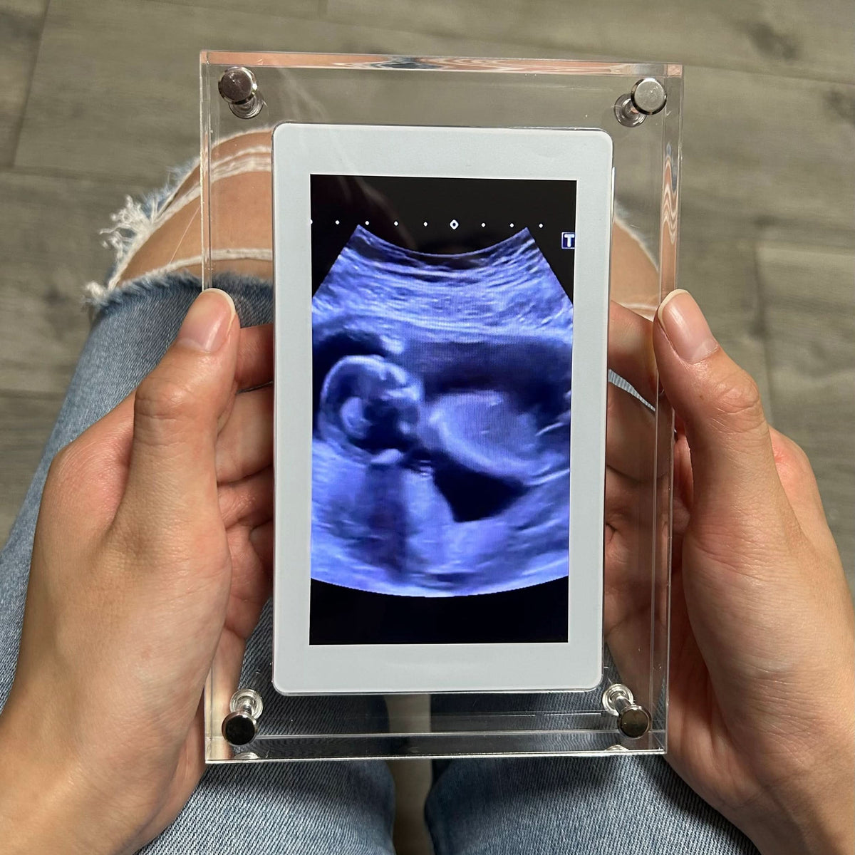 Moldura digital luminosa para memórias inesquecíveis 